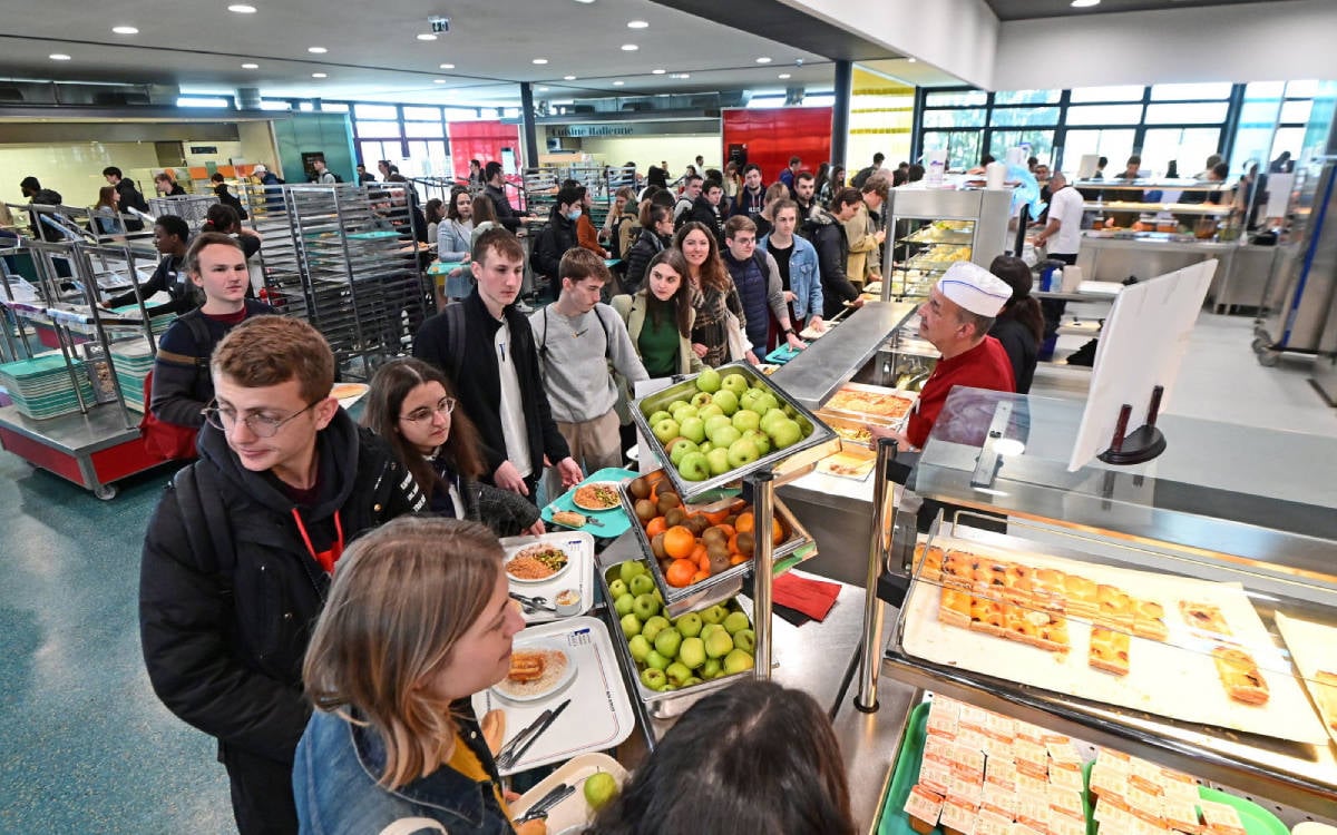 Fransa'da Üniversite Yemekleri 1 Euro’ya Düştü! Peki Yetiyor mu?