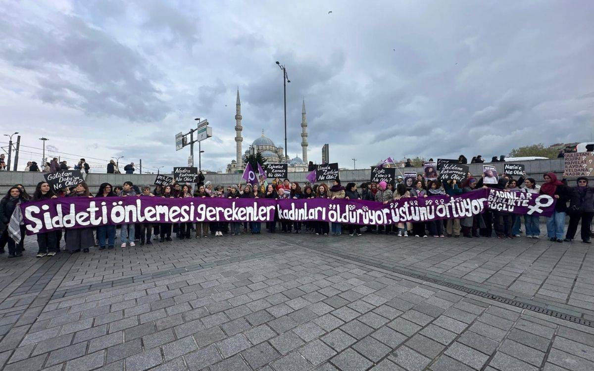 Kadınların 'Şüpheli Ölüm' Tepkisi: Koruyucu Görevdekiler Nerede?
